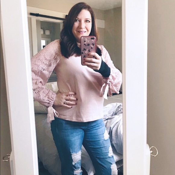 Blush Lace Sleeves Round Neck Top - Picture 6 of 7